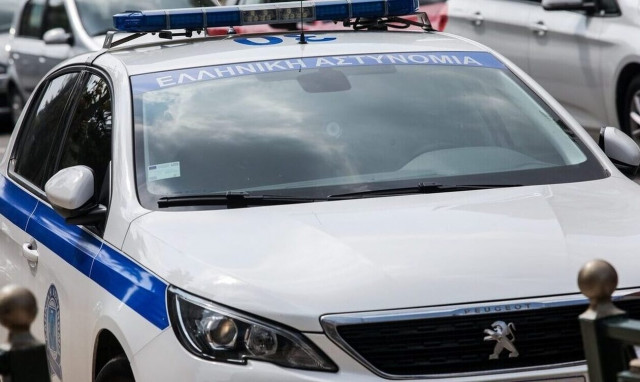 Χειροπέδες σε τρία άτομα σε Δράμα και Αλεξανδρούπολη που πουλούσαν όπλα χωρίς άδεια