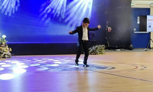 1ο Διεθνές Φεστιβάλ Ζεϊμπέκικου: Ο 8χρονος Ανδρέας κέρδισε τη 2η θέση και έκλεψε τις εντυπώσεις!