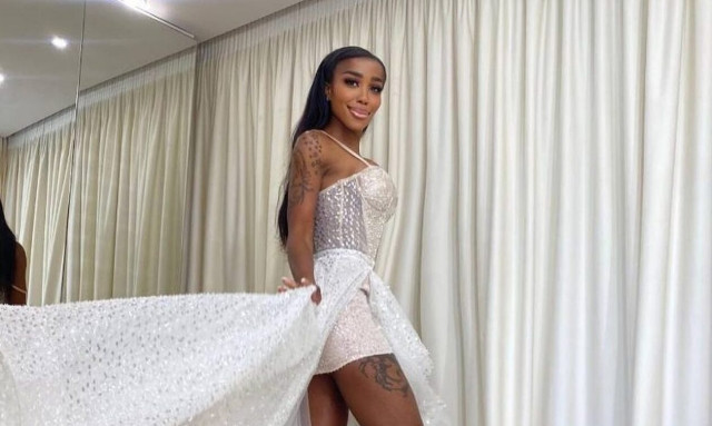 Ελίζαμπεθ Ελέτσι: Τι απαντά για τη φοροδιαφυγή στον γάμο της