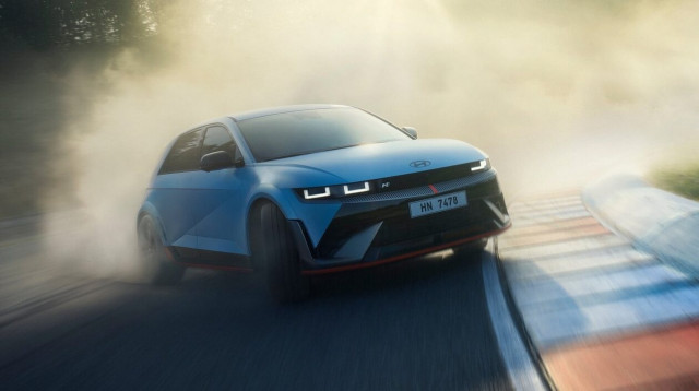 Το Hyundai Ioniq 5 N βάζει φωτιά στο Nürburgring (+video)