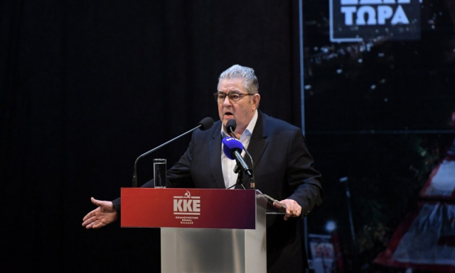 Κουτσούμπας από την Πάτρα: «Ήρθε η ώρα της μάχης απέναντι στην κυβερνητική πολιτική»