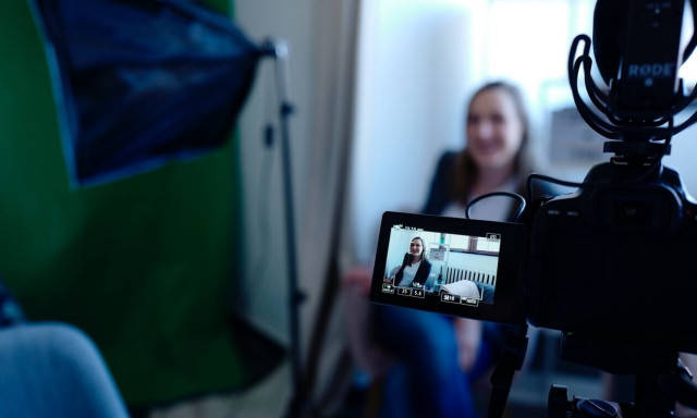 Αγνώριστη: Η διάσημη ηθοποιός «κατέστρεψε» το πρόσωπό της