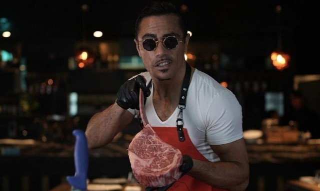 Salt Bae: Η δημοσίευση με απόδειξη 108.000 δολαρίων που προκάλεσε οργή στα social media