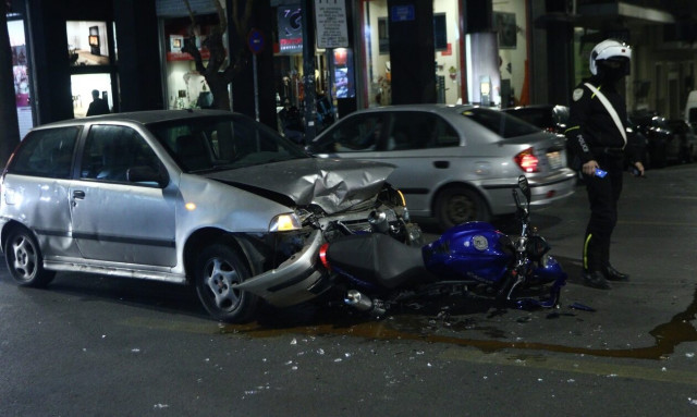 Δύο τροχαία δυστυχήματα με τέσσερις νεκρούς σε Ομόνοια και παραλιακή