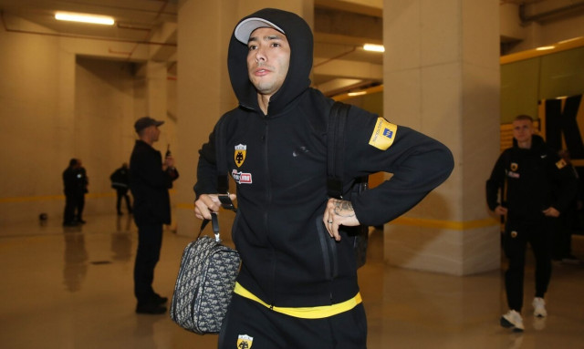 ΑΕΚ: Ο Σέρχιο Αραούχο απέκτησε τη δική του σειρά ρούχων (video)