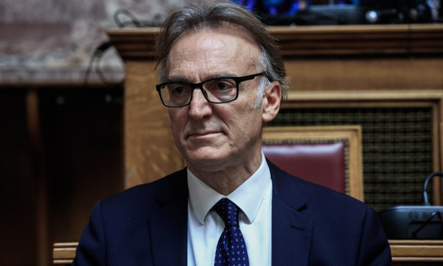 Τέμπη: «Το δυστύχημα οφείλεται σε λάθος του σταθμάρχη», κατέθεσε ο CEO της Hellenic Train