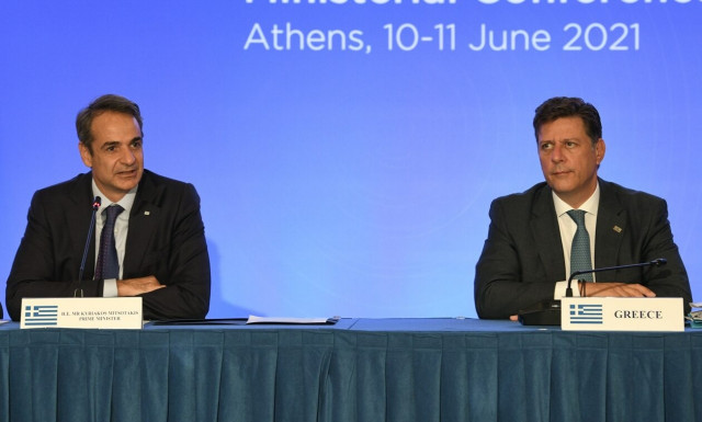 Κυβερνητικές πηγές για Βαρβιτσιώτη: «Σε συνεννόηση με τον πρωθυπουργό η παραίτησή του»