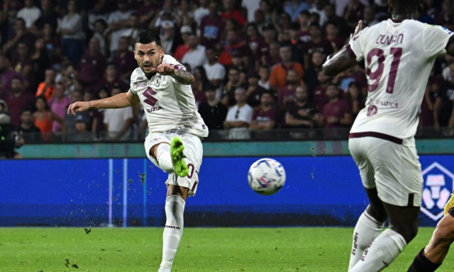 Μεταγραφές, Ολυμπιακός: Πλησιάζει ο Ράντονιτς - Εμπλοκή για Ερνάντες | Αποχωρούν τρεις