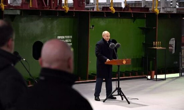 Ρωσία: Ξεκίνησε η κατασκευή του πυρηνικού παγοθραυστικού Λένινγκραντ