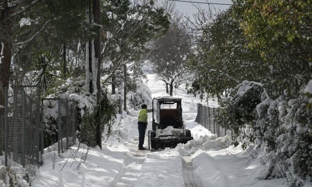 Διήμερος χιονιάς: Σοβαρότητα και επαγγελματισμό ενόψει κακοκαιρίας ζήτησε ο Βασίλης Κικίλιας