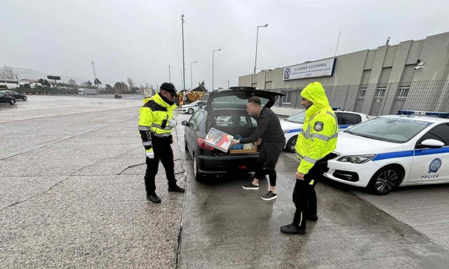Καιρός: Σαρωτικοί έλεγχοι της ΕΛΑΣ για αλυσίδες - Τα πρόστιμα για όσους δεν έχουν