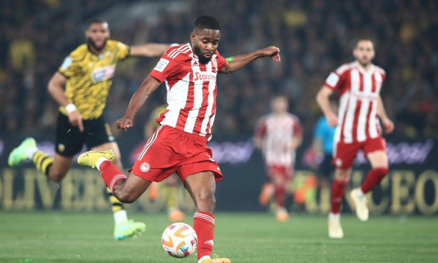 Μεταγραφές: «Εμφύλιος» για ΑΕΚ και Παναθηναϊκό για πρώην επιθετικό του Ολυμπιακού