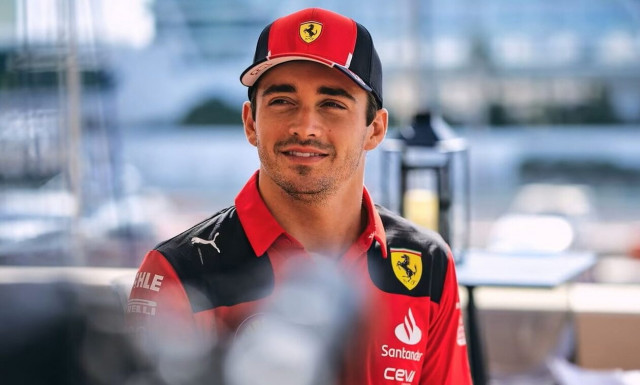 O Leclerc συνεχίζει με τη Ferrari!