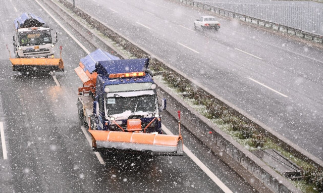 Κακοκαιρία «Avgi»: Απαγόρευση κυκλοφορίας για τα βαρέα οχήματα στην Αθηνών-Θεσσαλονίκης