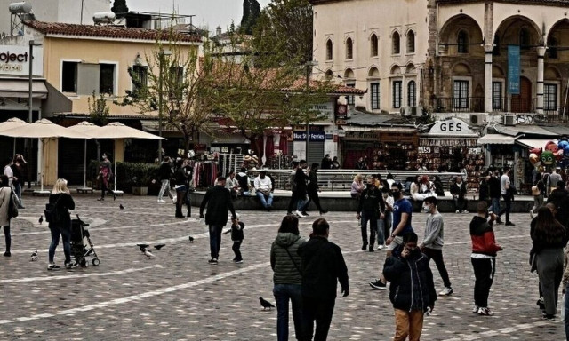 Επιδόματα ΟΠΕΚΑ: Σήμερα Τρίτη η καταβολή τους