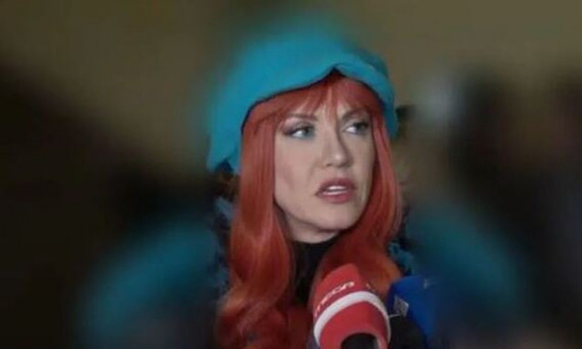 Σιακαβάρα: Ο Πλεύρης δεν με συνόδευσε στον γάμο της Ελέτσι - Φοβήθηκε τον καιρό