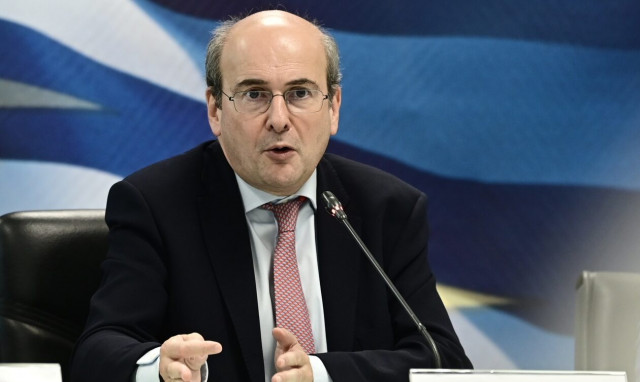 Μήνυμα Χατζηδάκη σε αγρότες: Δεν βάζουμε την υπογραφή μας σε αποφάσεις που θα γυρίσουν τη χώρα πίσω