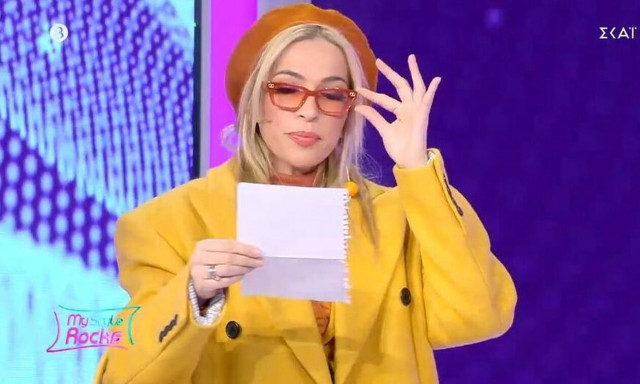My Style Rocks: Η Αμάντα έγραψε ποίημα για το παιχνίδι και το απήγγειλε - «Αμάν βρε Στέλιο»