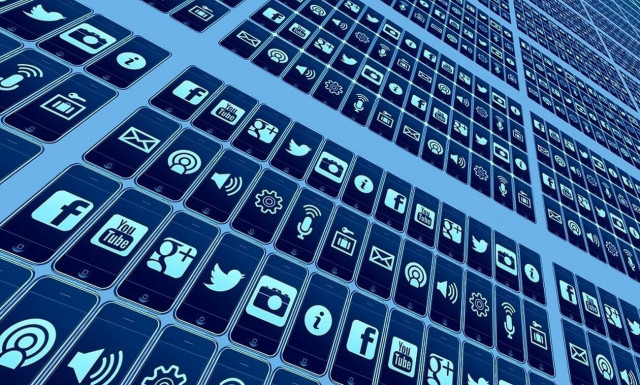 Οι χρήστες των μέσων κοινωνικών δικτύωσης ξεπέρασαν τα 5 δισεκατομμύρια