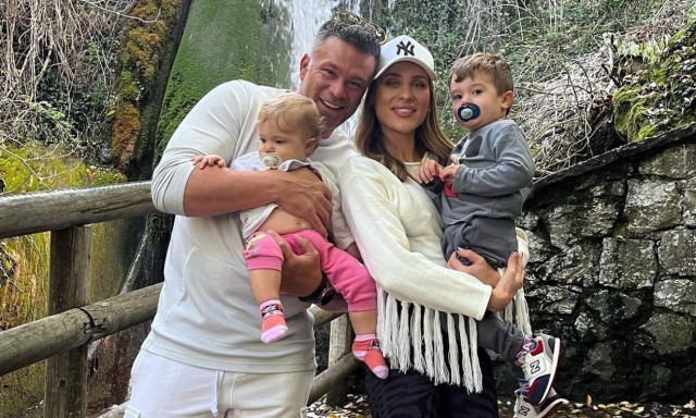 Κώστας Σόμμερ: Η κόρη του κάνει baby swimming