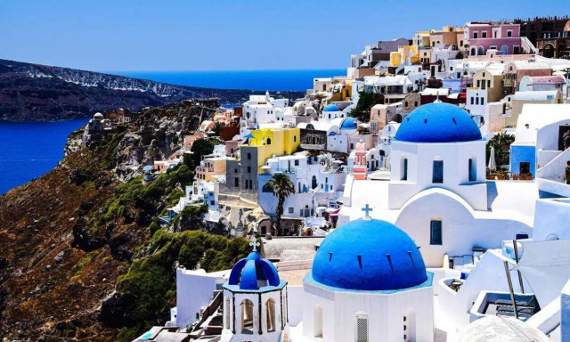 Οι Κυκλάδες και άλλοι 5 ευρωπαϊκοί προορισμοί που προτείνει το Condé Nast Traveler για το 2024