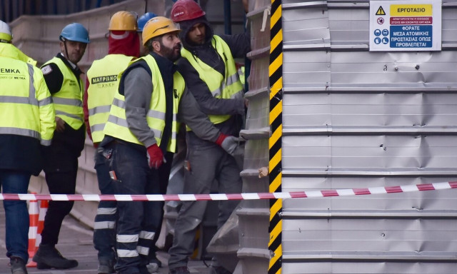 Η τρομοκρατία επανήλθε: Η «Επαναστατική Ταξική Αυτοάμυνα» έβαλε βόμβα στο υπουργείο Εργασίας