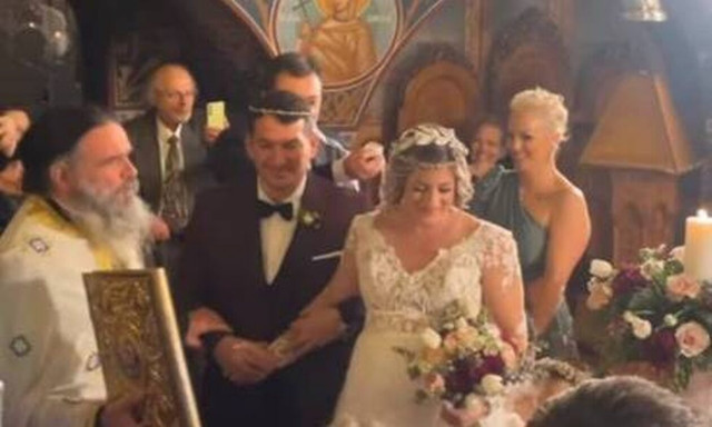 Παντρεύτηκαν ο Πύρρος Δήμας και η Αφροδίτη Σκαφίδα (vid)