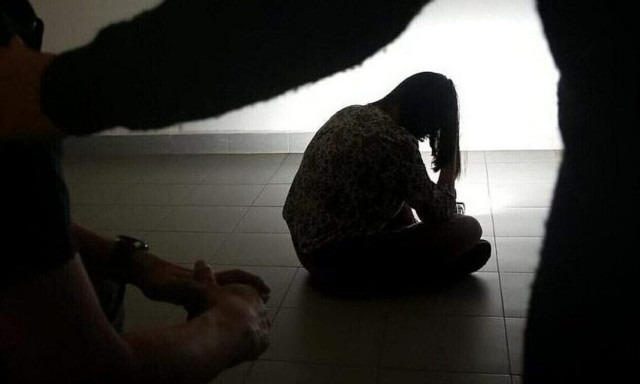 Κερατσίνι: Πώς «ξεμονάχιαζε» και βίαζε την εγγονή του ο 78χρονος - Νέες αποκαλύψεις