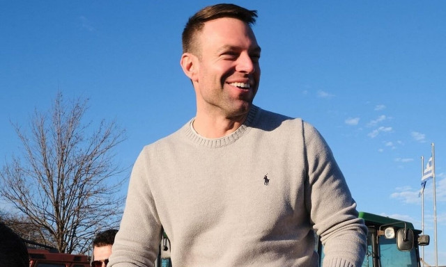 Κασσελάκης: Πού είχε το μυαλό του; Αγρότες του είπαν «Στάγιερ» και άκουσε «Στάλιν»! (βίντεο)