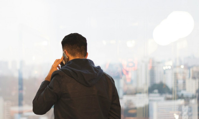 Καθηγητής Πήτας για τεχνητή νοημοσύνη: «Πώς βοηθάει τους απατεώνες να μας κλέψουν»