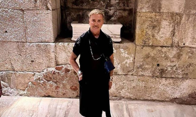 Λάκης Γαβαλάς: «Δεν μπορώ να διανοηθώ να πάρω ένα υιοθετημένο παιδί ή από παρένθετη μητέρα»