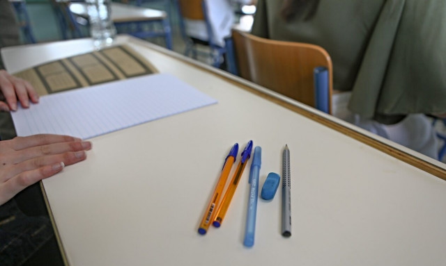 Πανελλήνιες 2024 – Μπαμπινιώτης: «Το τρέχον σύστημα δεν… τραβάει άλλο»