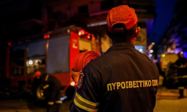 Γλυφάδα: Λεωφορείο τυλίχτηκε στις φλόγες εν κινήσει