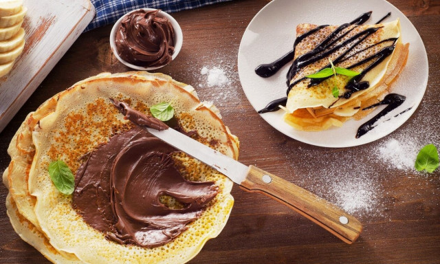 Συνταγή για επαγγελματική ζύμη για κρέπες