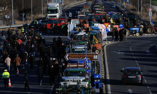 Αγρότες: Ετοιμάζονται για απόβαση στην Αθήνα και ταυτόχρονο κλείσιμο Εθνικών οδών