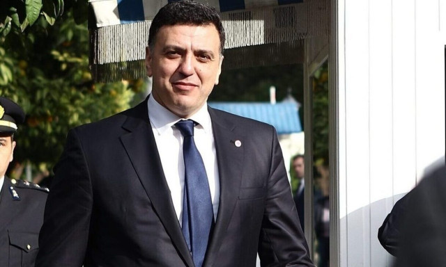 Κικίλιας: Απαντά με μηνύσεις και αγωγές σε χρήστες social media