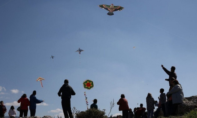 Όλες οι αργίες του 2024 - Πότε πέφτει η Καθαρά Δευτέρα