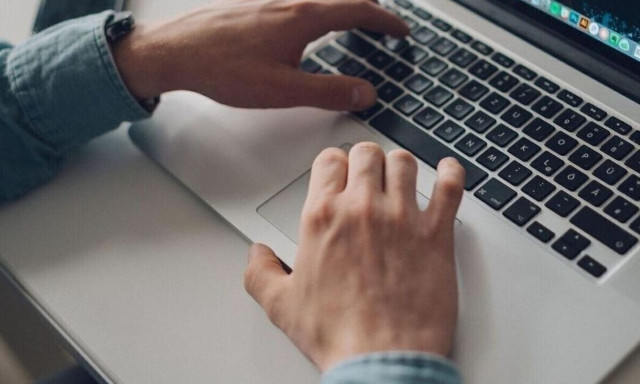 Ψηφιακό Ατομικό Σχέδιο Δράσης: Καταβάλλεται το «μπόνους» των 300 ευρώ σε 10.290 μακροχρόνια άνεργους