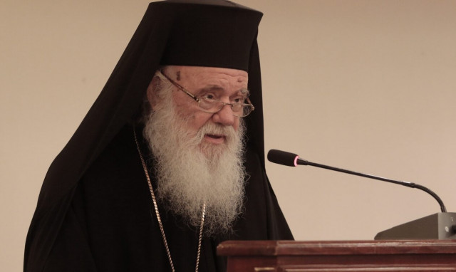 Αρχιεπίσκοπος για νομοσχέδιο ομόφυλων ζευγαριών: «Αυτά τα λύνει το κράτος. Εγώ θα τα λύσω;»