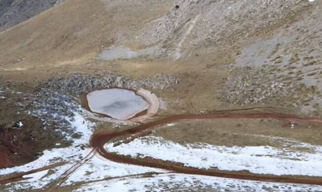 Ευρυτανία: Η εντυπωσιακή αλπική δρακόλιμνη Βελουχίου