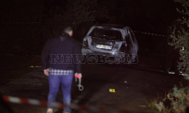 Δολοφονία στη Μάνδρα: Οι πρώτες φωτογραφίες από τον τόπο που γάζωσαν τον επιχειρηματία Χρήστο Γιαλιά