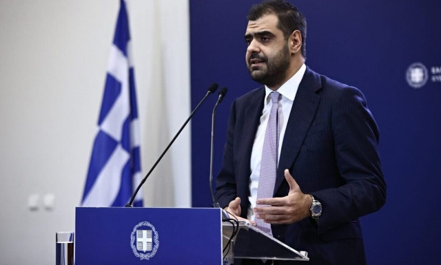 Marinakis talks to ERT about non-state universities, farmers and PM's visit to Piraeus