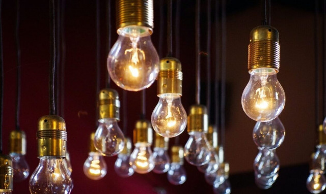 Τιμολόγια ηλεκτρικού ρεύματος: Μείωση από την κατάργηση ειδικής εισφοράς