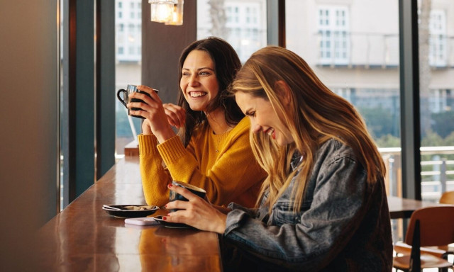 Προβλέψεις για όλα τα Ζώδια 10/2: Ανατρεπτικά γεγονότα