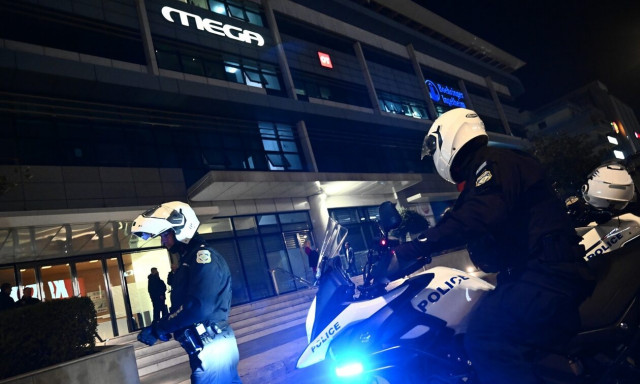 Απειλή για βόμβα στο Mega – Επί τόπου το ΤΕΕΜ (φωτο)