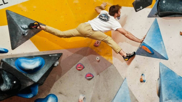 6 διατάσεις για να βάλεις τέλος στον πόνο της μέσης