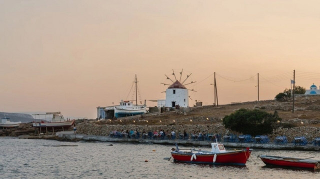 Τουρισμός για όλους 2024: Τα εισοδηματικά κριτήρια και τα voucher έως και 400 ευρώ