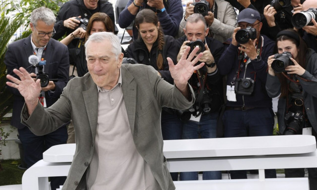 Ρόμπερτ ντε Νίρο: «Στάζει μέλι» για τη 10 μηνών κόρη του -«Eίναι τόσο αξιολάτρευτο μωρό, τόσο γλυκό»