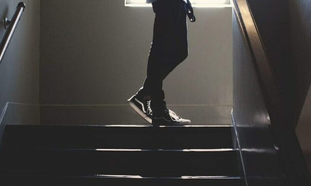 Θεσσαλονίκη: «Με έπιασαν κεφαλοκλείδωμα και άρχισα να χάνομαι» λέει ο 17χρονος για τον ξυλοδαρμό του