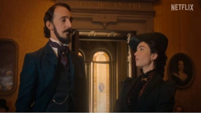 Οι κριτικοί χαρακτήρισαν τη σειρά «αριστούργημα» και οι θεατές του Netflix ζητάνε δεύτερη σεζόν